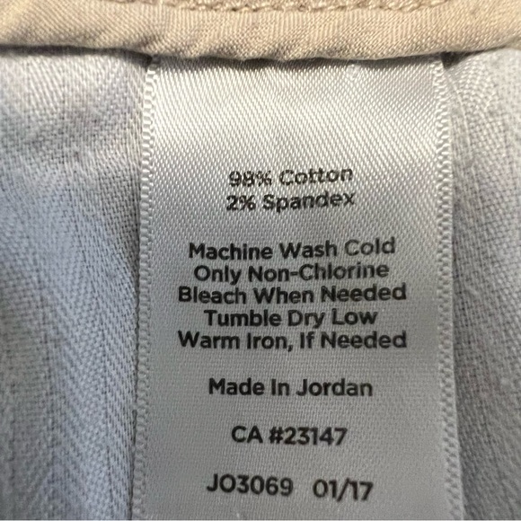 Talbots Perfect Short blue petite (1025) - Picture 5 of 5